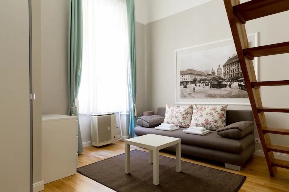 Lisianthus Apartments - photo 6