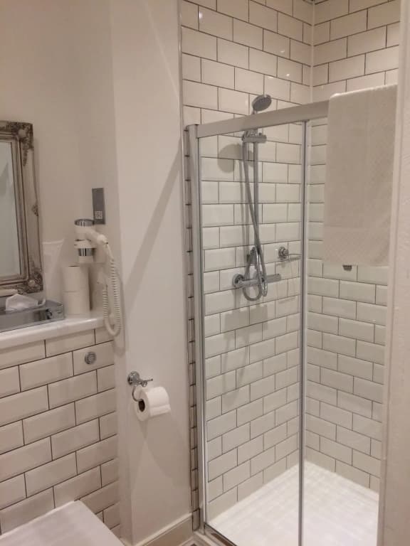 Hanover 71 Suites - photo 16