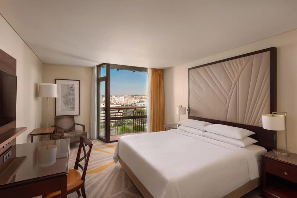 Lisbon Marriott Hotel - photo 27