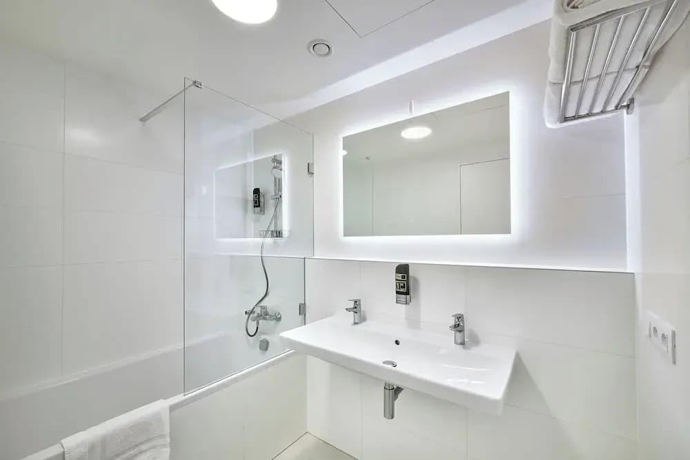 DownTown Suites Andel - photo 10