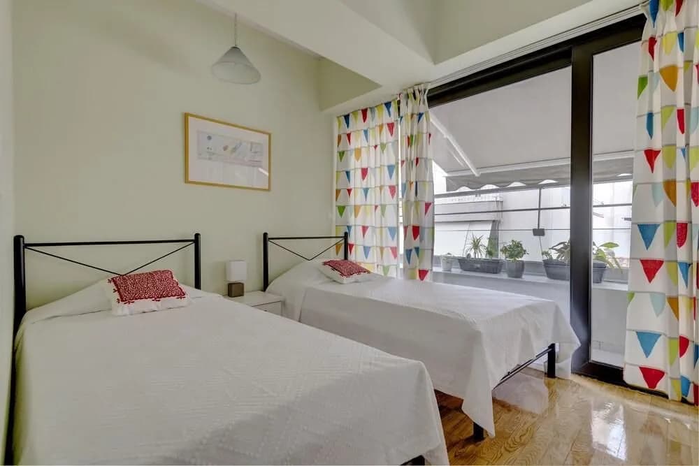 Minimal apt next to Acropolis - photo 3