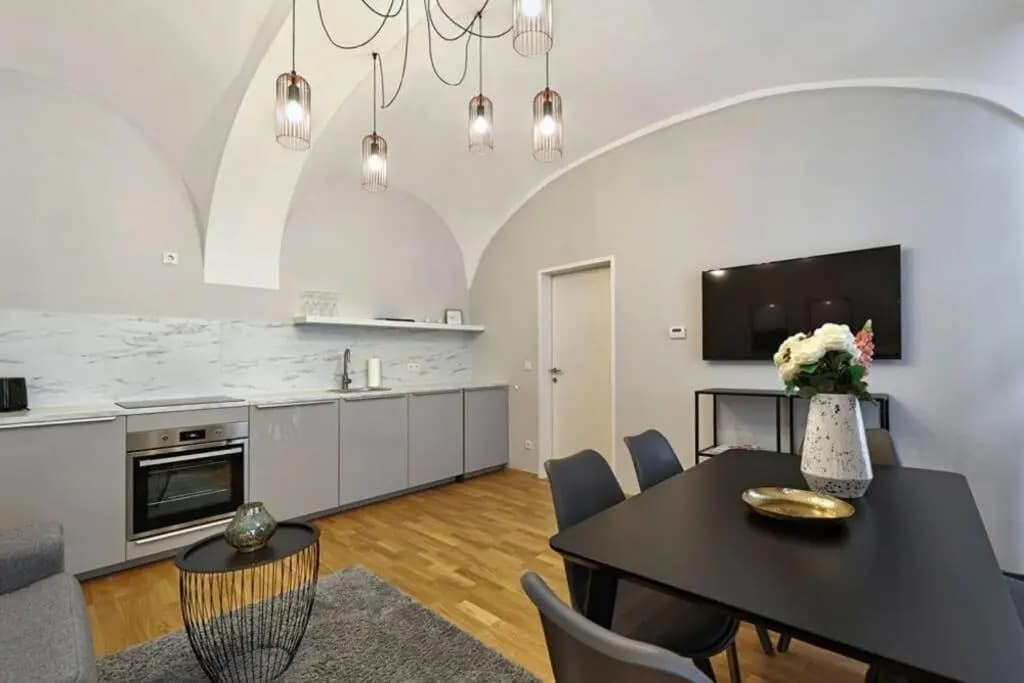 Vienne City Apartment Crown 6 - photo 14