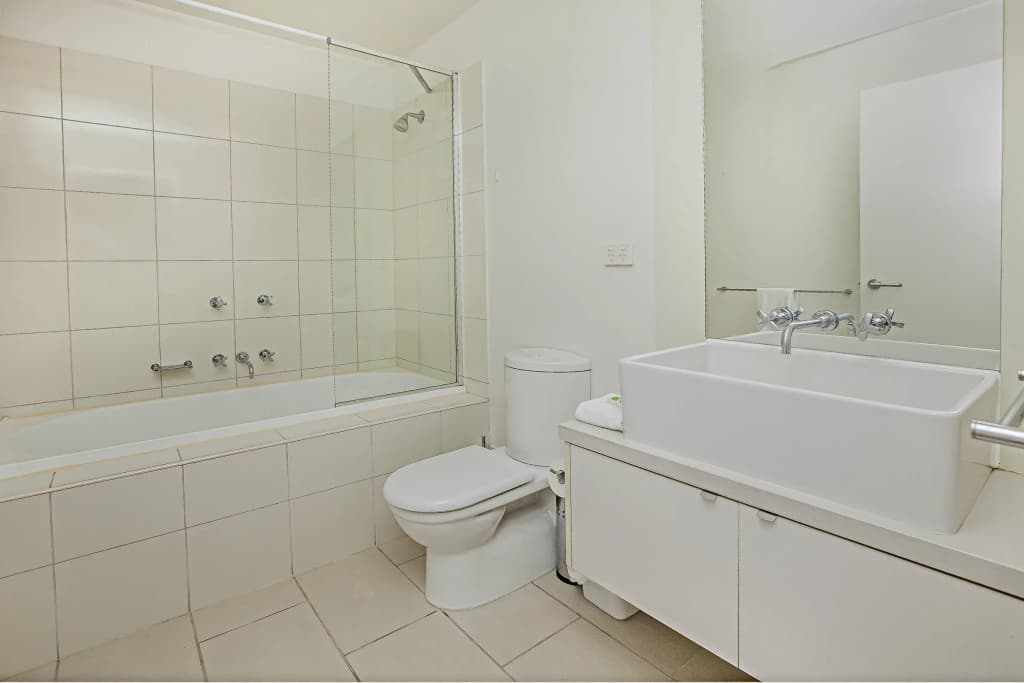 Waterfront Melbourne Apartments - photo 10