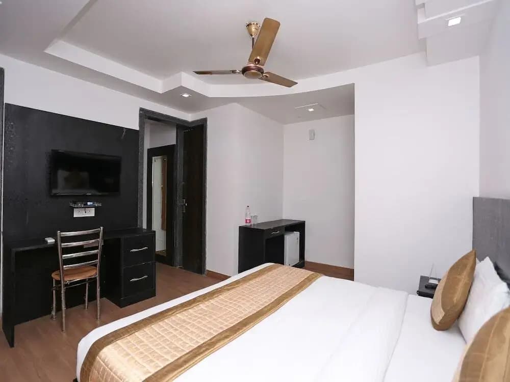 The Curtis By OYO Rooms - photo 6