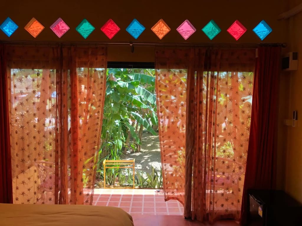 One World Bungalows - photo 1