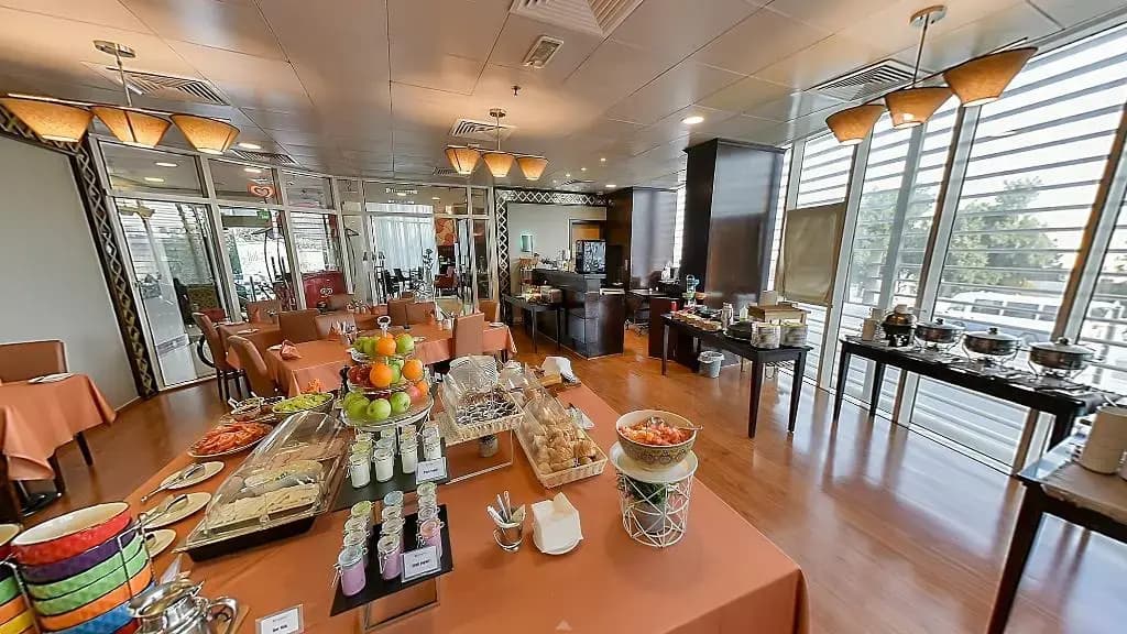 Kingsgate Hotel Doha by Millennium Hotels - photo 14