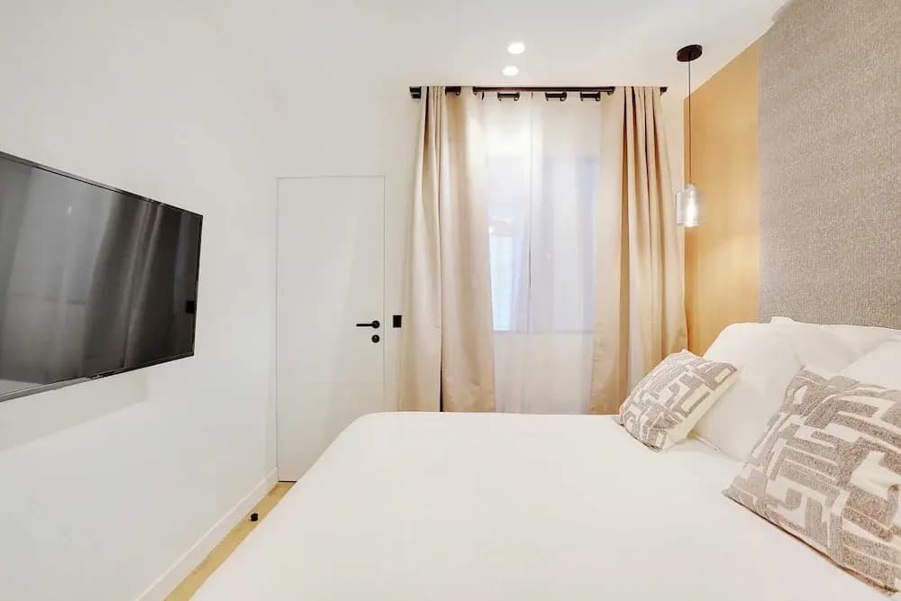 Beautiful Apartment in Le Marais - photo 1