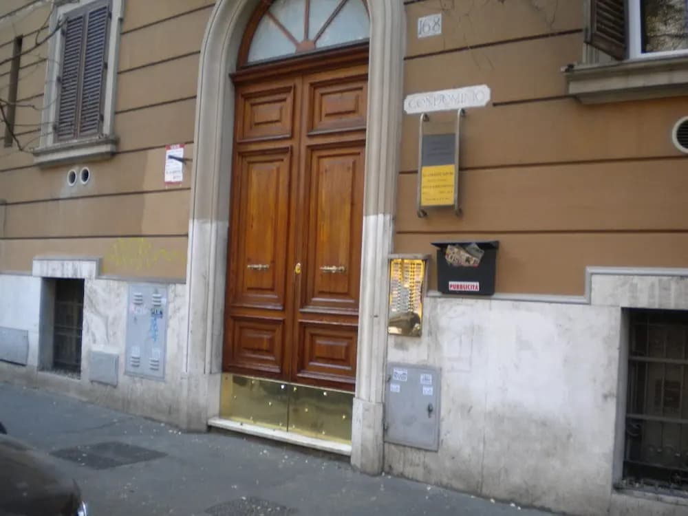 Interno 10 Vaticano - main photo