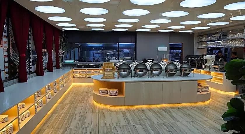 Regatta Suites Kuching - photo 22