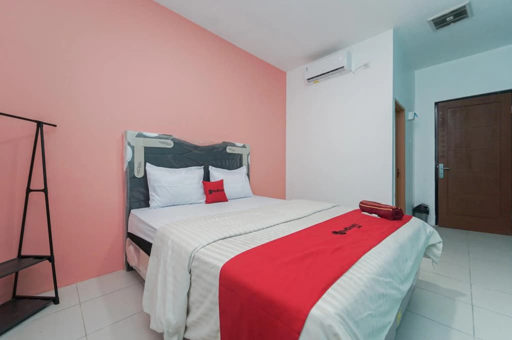 OYO 779 Mn One Residence Syariah Near ITC Cempaka Mas Near Kalbe Farma - photo 6