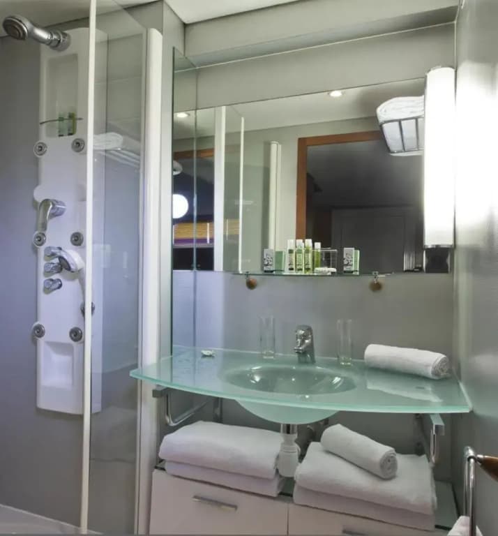 VIP Paris Yacht Hotel - photo 8