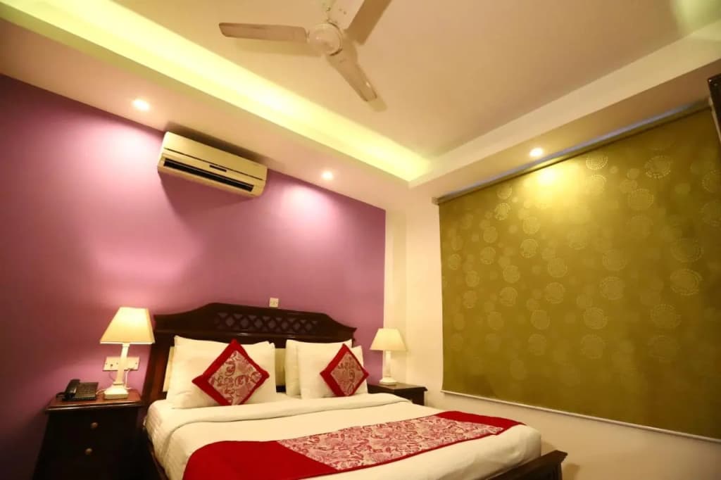Hotel Ambica Palace - photo 7