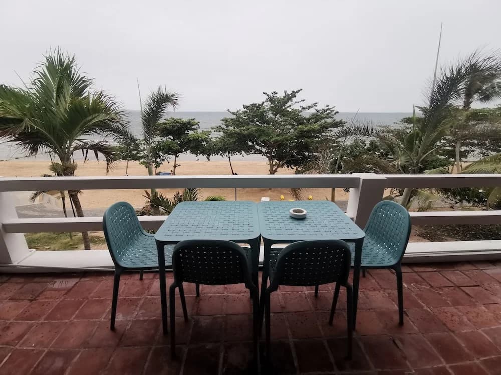 Dojo Pool Villa Beachfront - photo 19