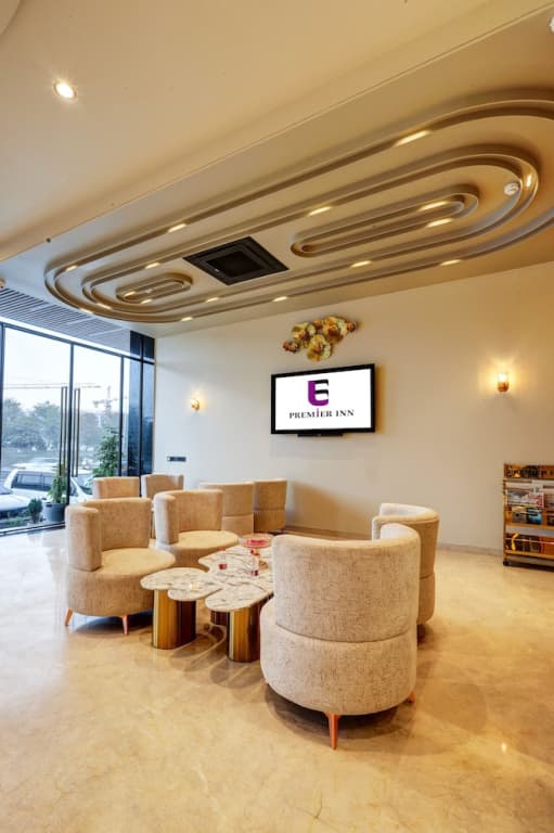 Hotel Premier Inn - photo 35