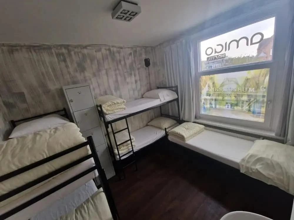 Amigo Budget Hotel - photo 4
