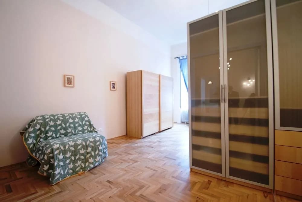 Basilica Apartment - photo 5