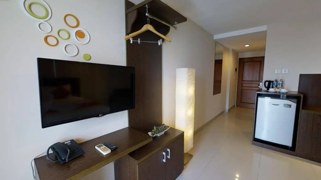 The Gloria Suites Jakarta - photo 20