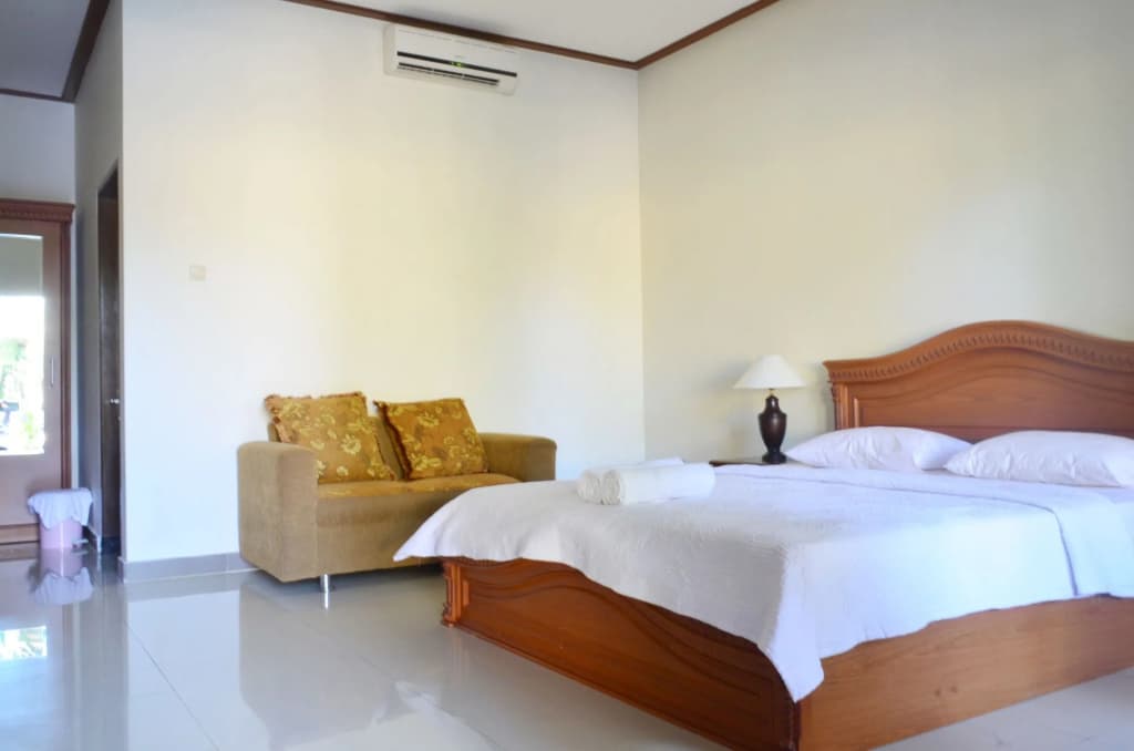 Puri Anom Guest House - photo 6