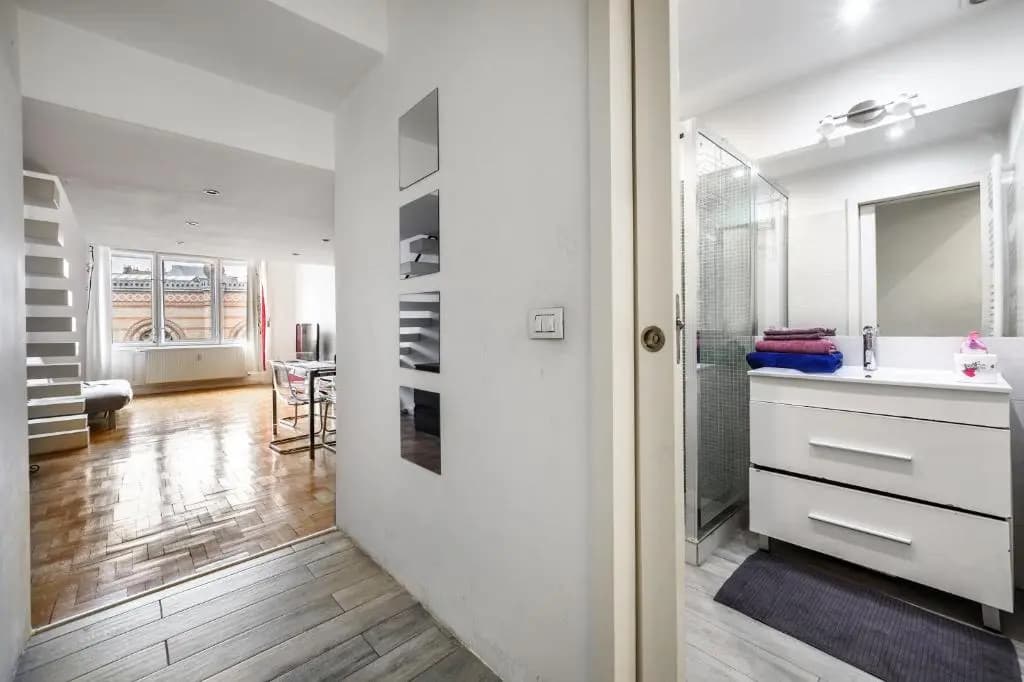 Vanesia Boutique Apartment - photo 2