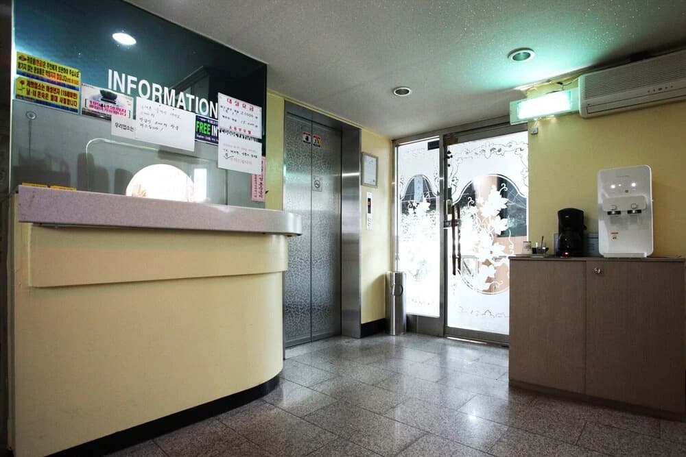 Cheongnyangni Dongbu Motel - photo 2