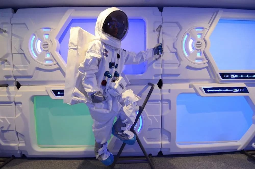 Moon Station Hotel Tokyo - photo 23