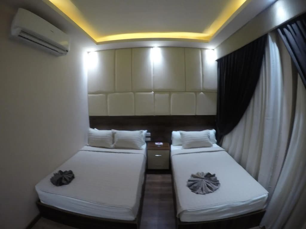 Grand City Hotel - photo 6