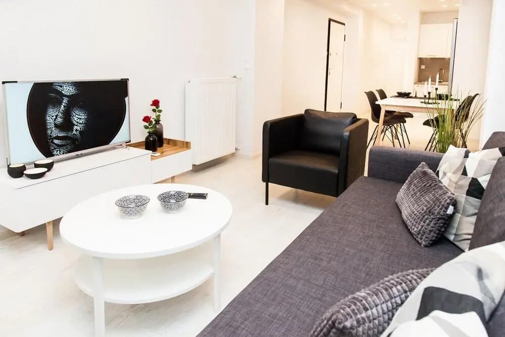 Modern, Glamorous Apt in Athens DT (2beds/2baths) - photo 1