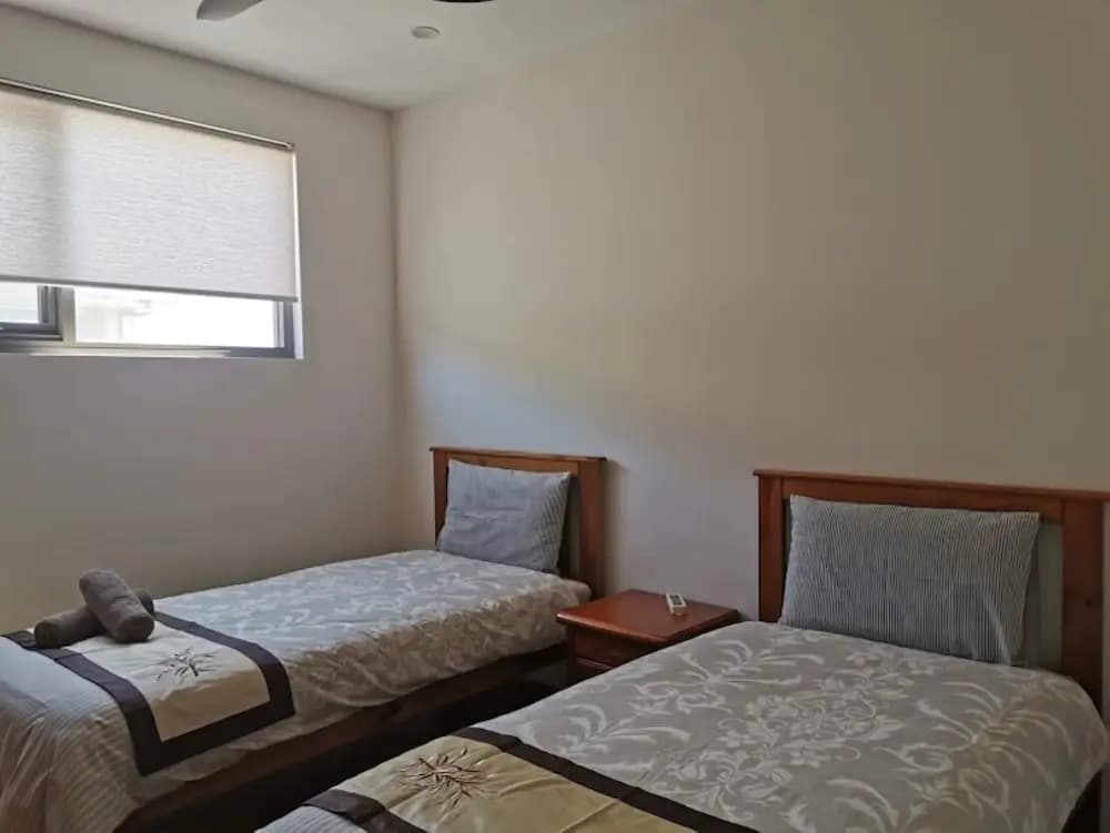Serviced Waterfront Whole Villa Sydney - photo 2