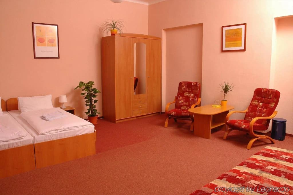 Hotel City Bell - photo 4