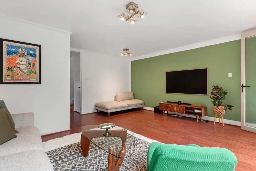 Spacious 3-bed Townhouse With Courtyard - photo 17