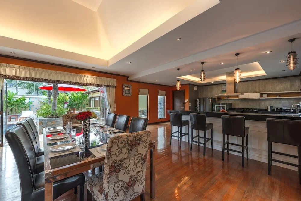 Generous 6BR Balinese Pool Villa Sophia - photo 24