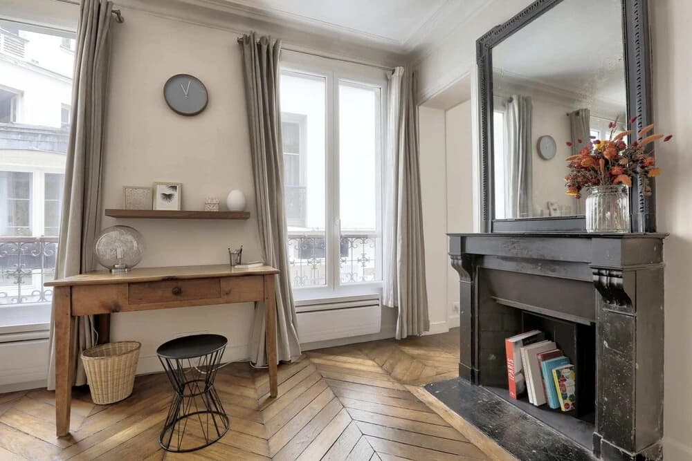 Classy and Cosy 1-bedroom Ensuite, 2min Walk From Cadet Metro - photo 5