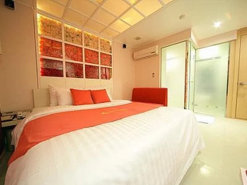 Ezen Hotel - photo 2