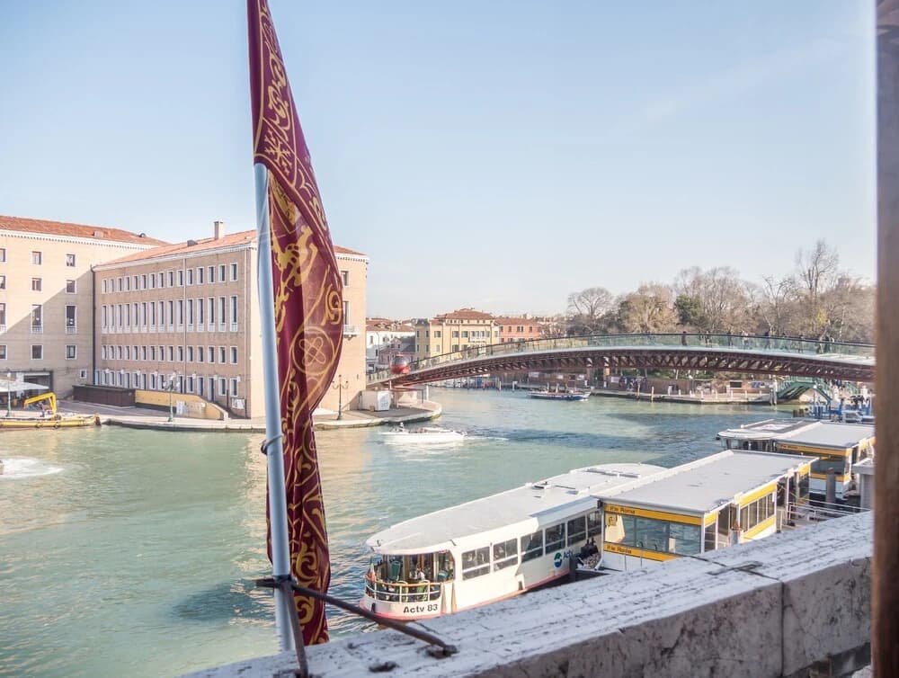 Apartments in San Marco with Canal View - photo 16