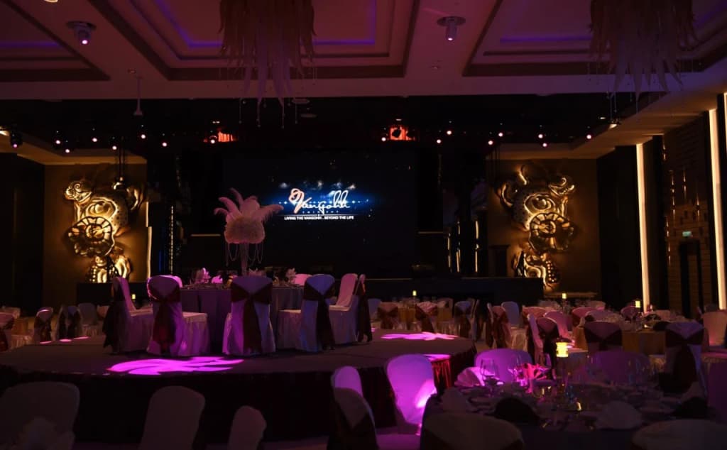 Vangohh Eminent Hotel & Spa - photo 13