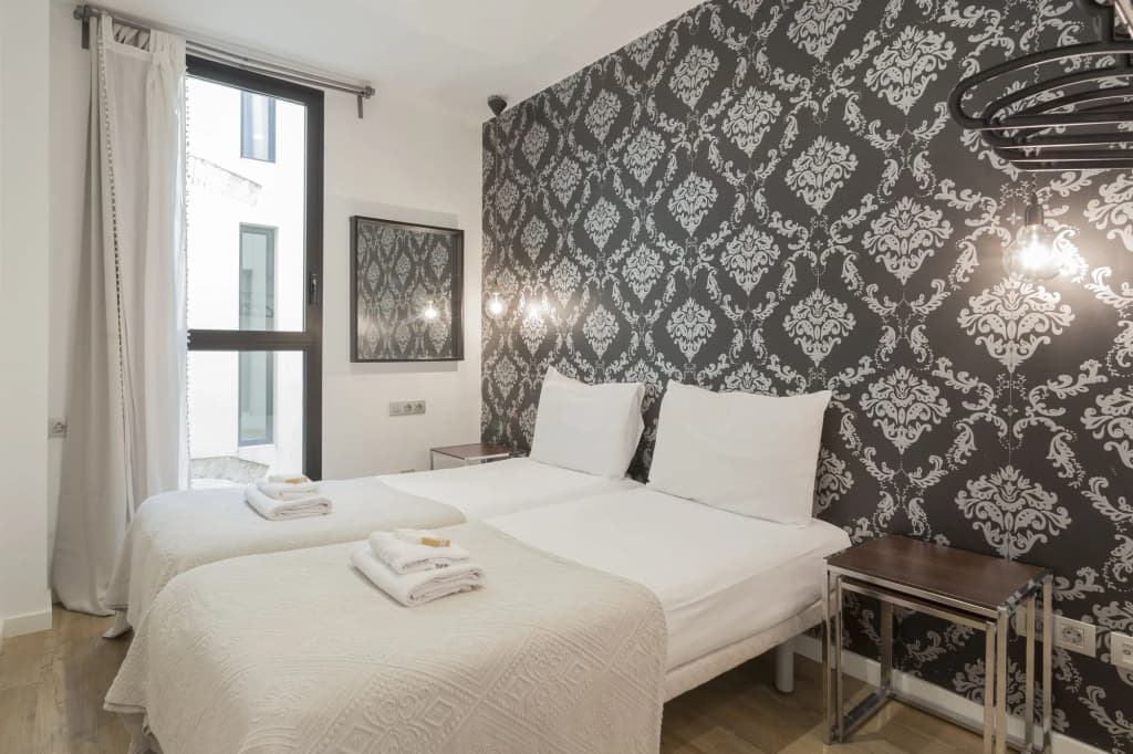 Liceu Apartments by gaiarooms - photo 5