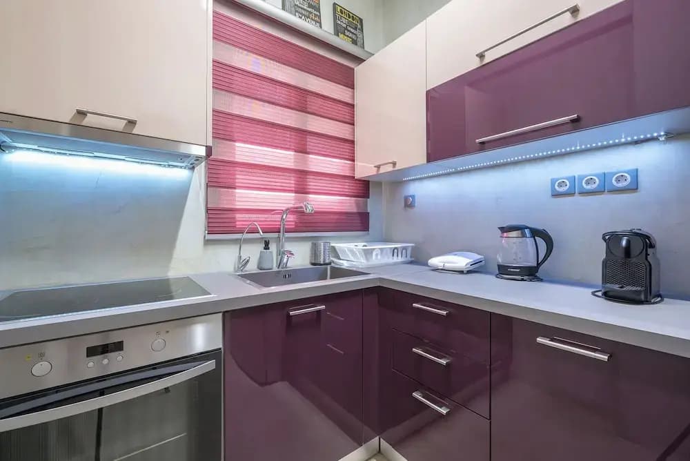 Stylish 2 Bd Urban Retreat Near Panormou - photo 18