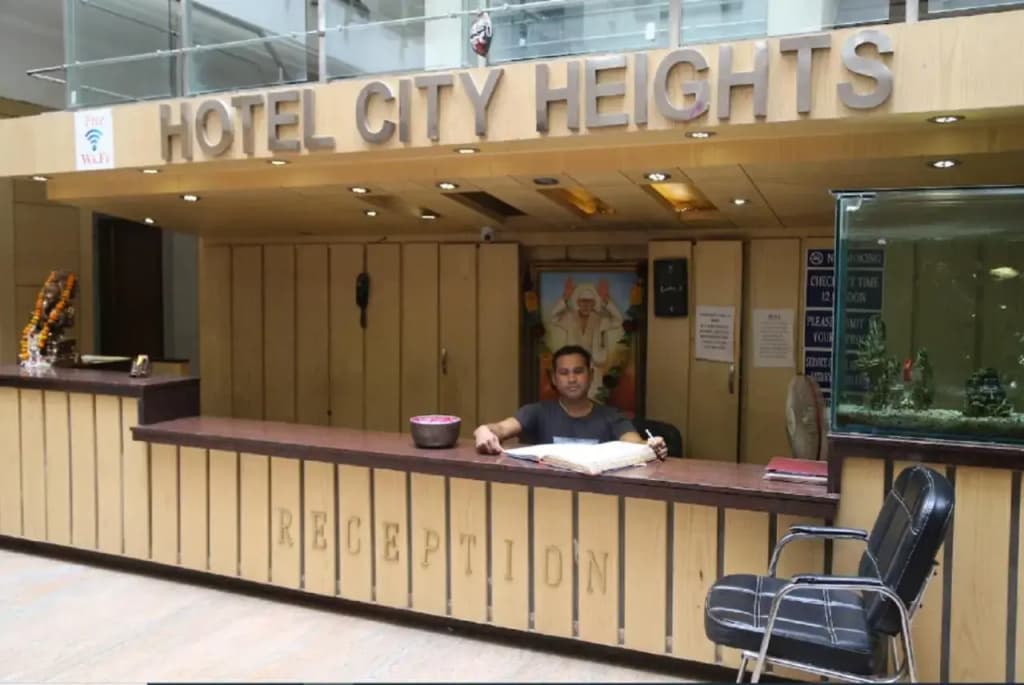 OYO 2202 Hotel City Heights - photo 16