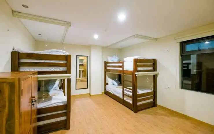 Caroline Hostel - photo 7