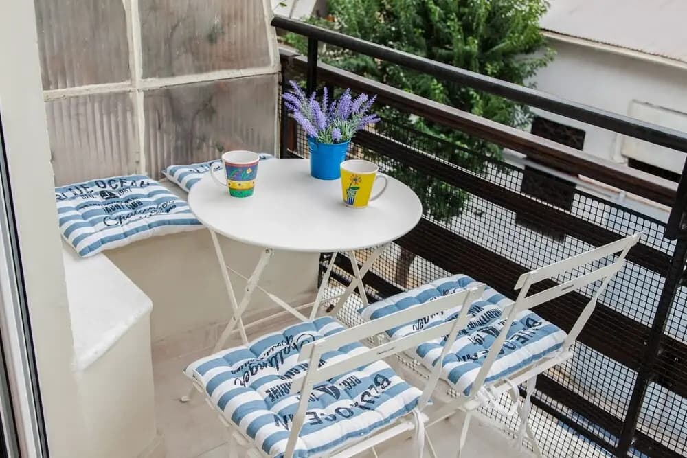 Restfull Fully Renovated Apartment in Thisio - photo 10