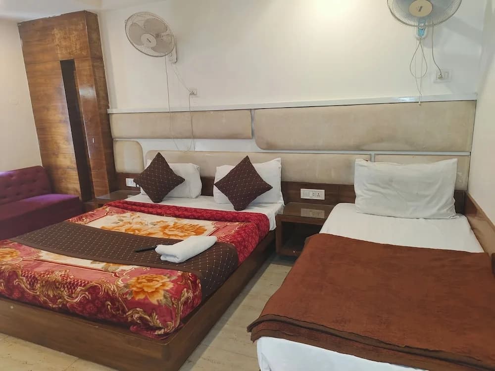 Hotel Le Cashew By A1Rooms - photo 1