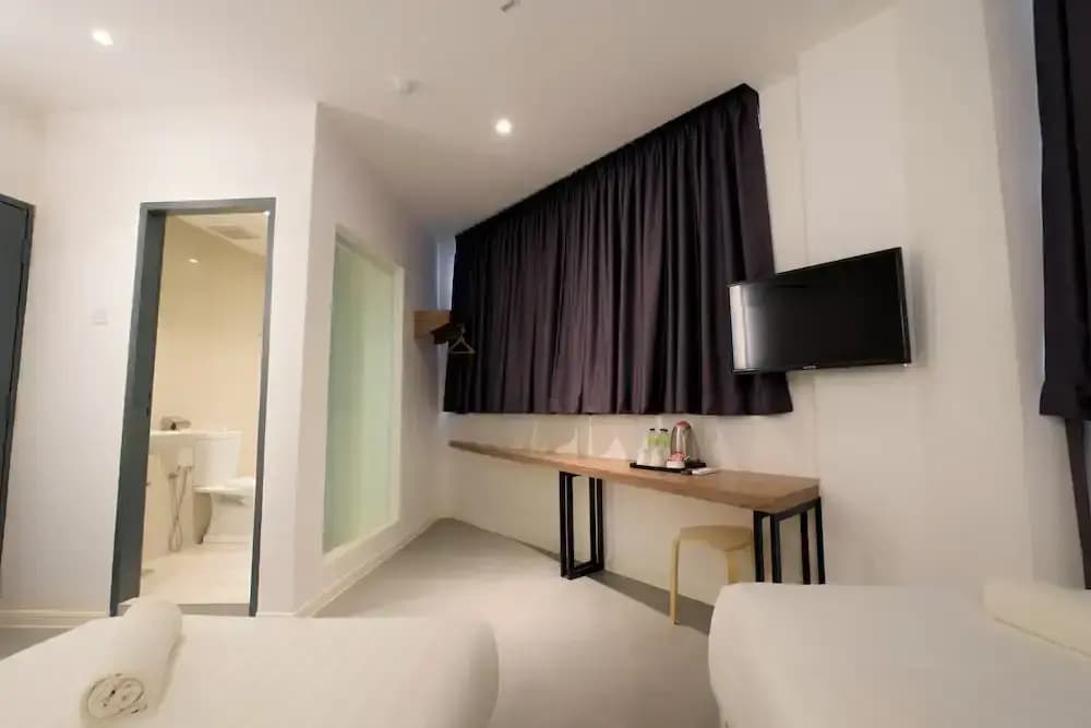 T Hotel Jalan Sultanah - photo 12