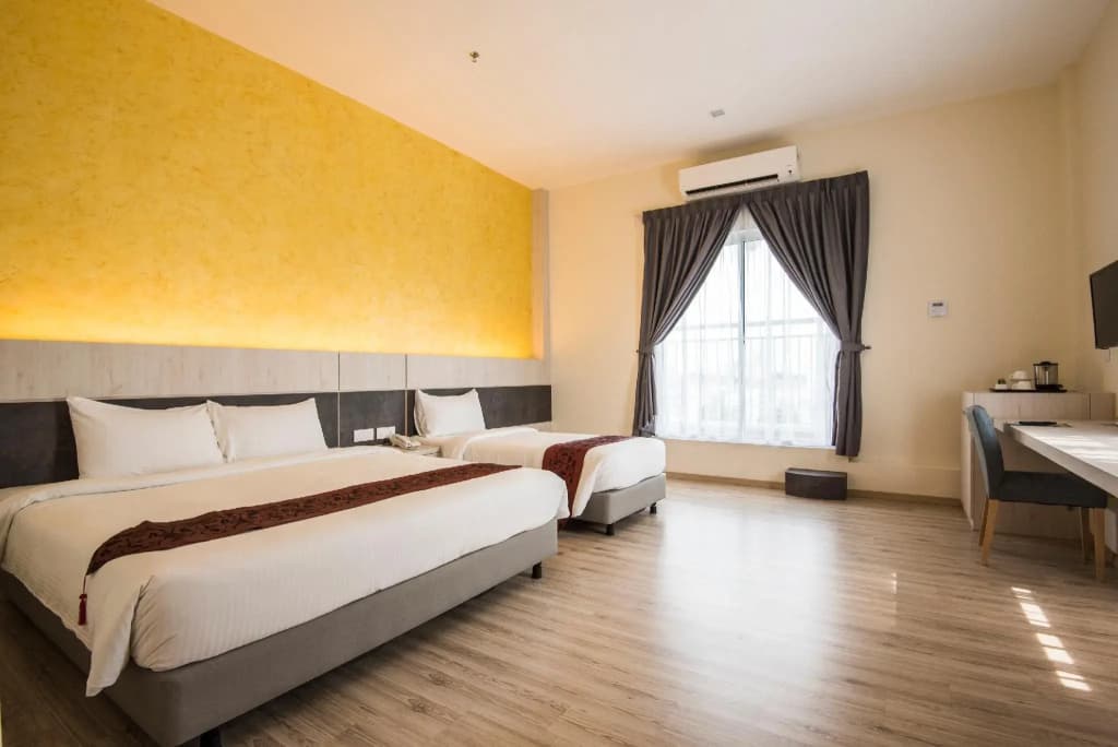 Marvelux Hotel - photo 5