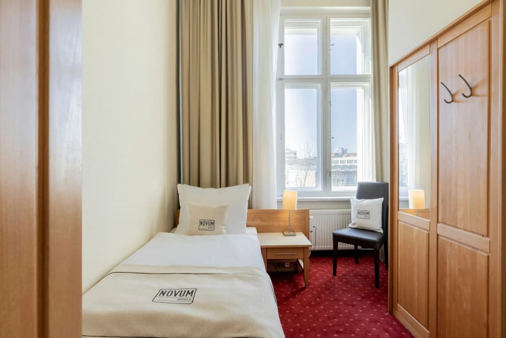 Novum Hotel Gates Berlin Charlottenburg - photo 5