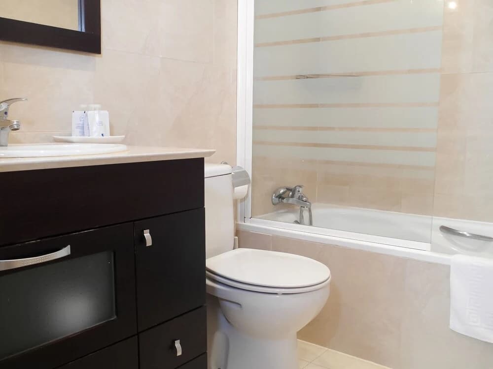 DFlat Escultor Madrid 302 Apartments - photo 11