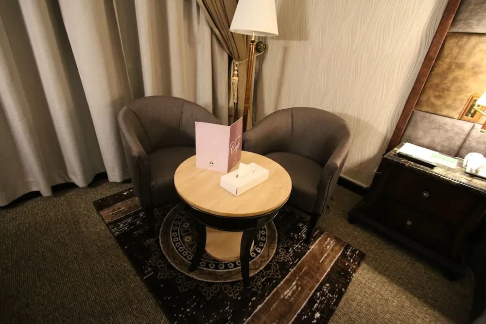Knight Armour Hotel - photo 47