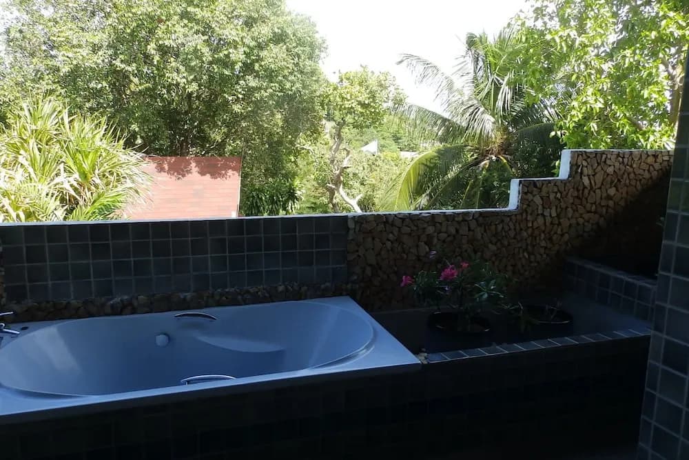 3 Bedroom Sea View Villa Leelavadee - photo 2