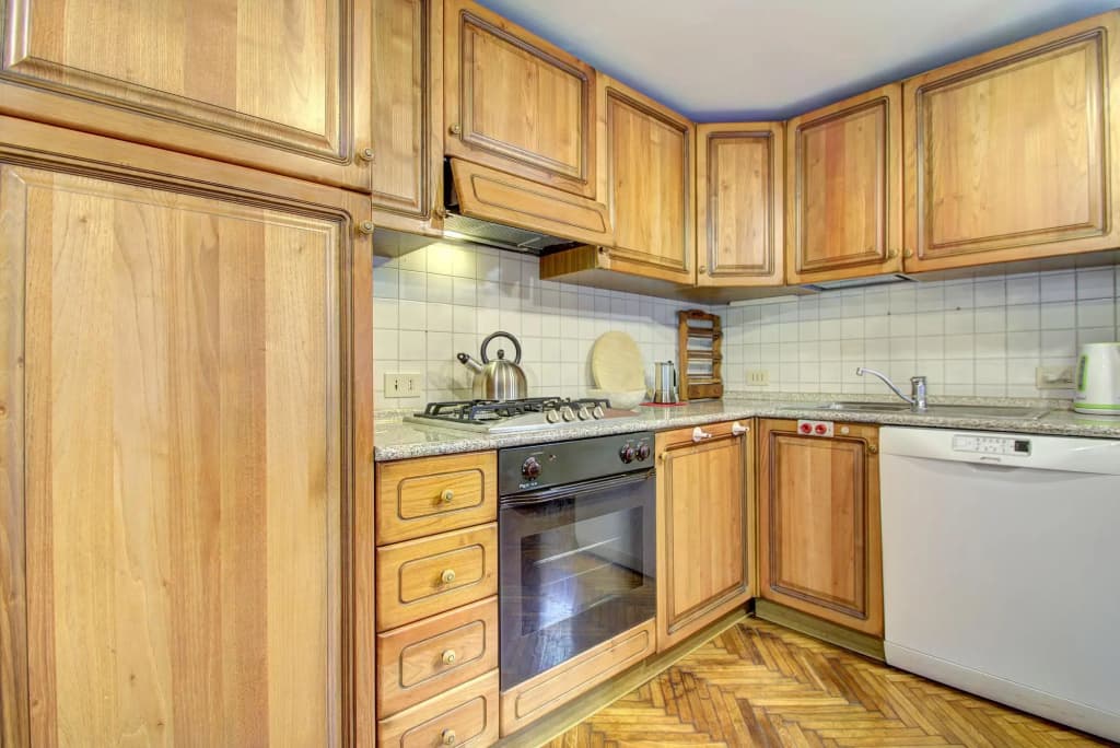 PANORAMIC 9 WINDOWS OVER GRANDCANAL, 3 bed, 2 bath - photo 17