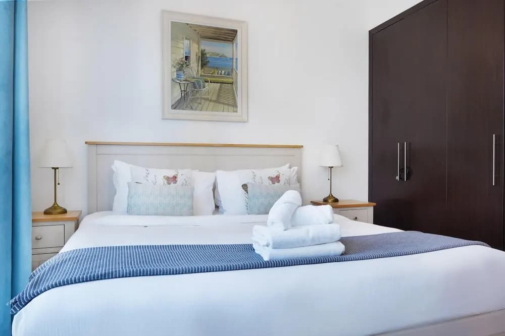 Stunning Apartment w Dubai Marina View - photo 2