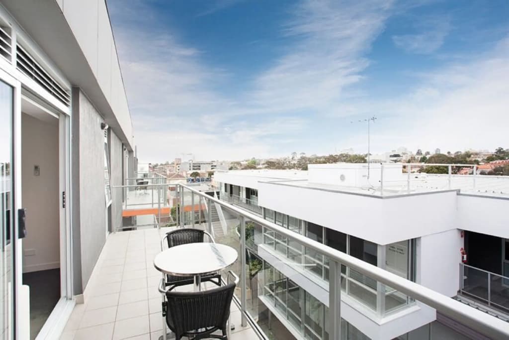 St Kilda Central Apartment Hotel - photo 8